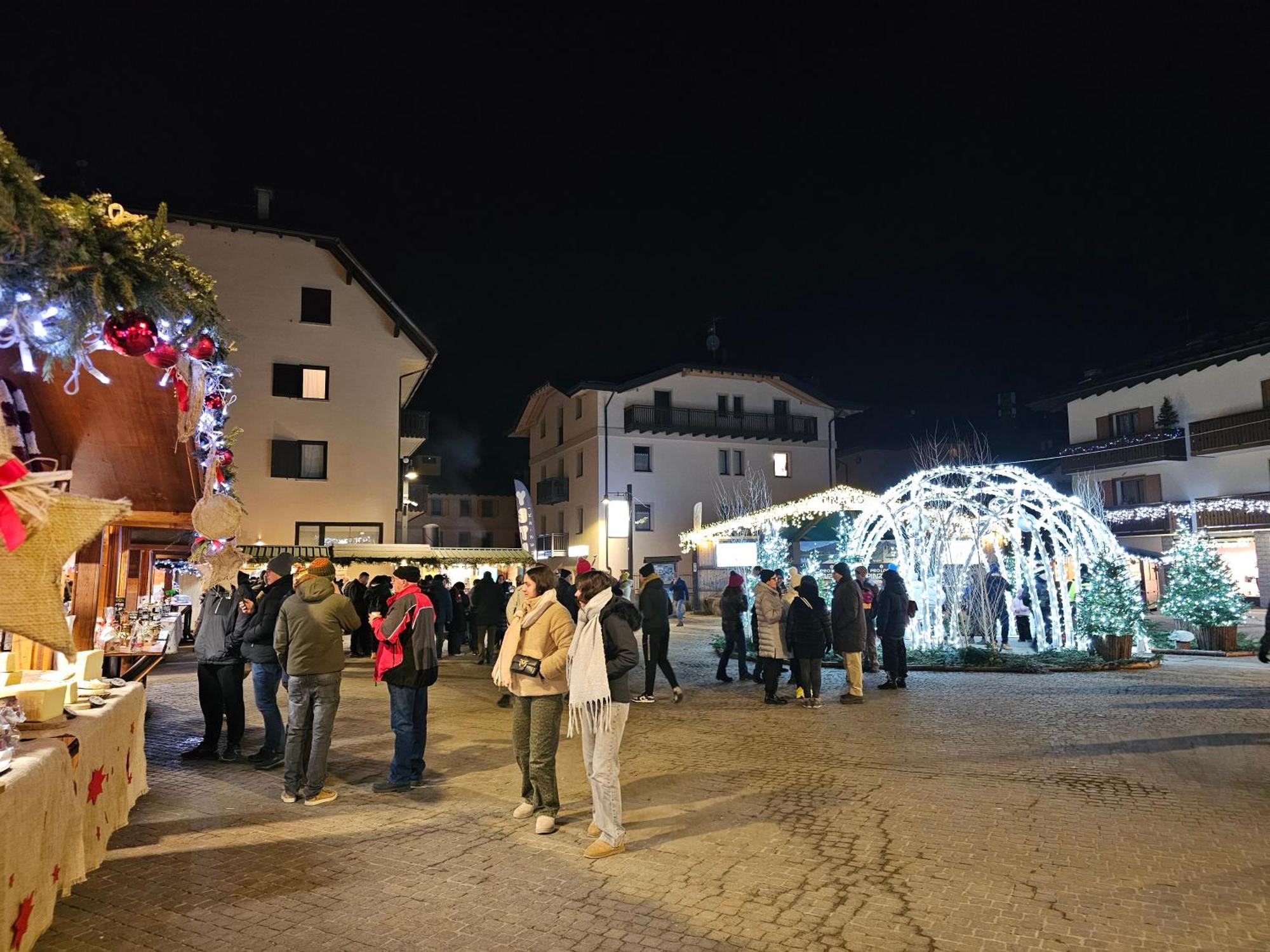 Garni San Lorenzo Pinzolo Luaran gambar